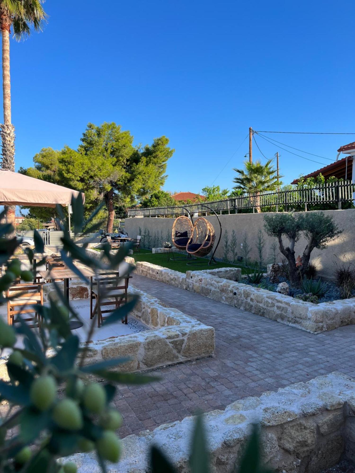 Octavia Rooms Corinth Exterior photo
